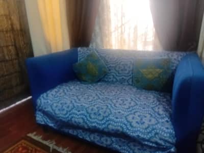 sofa for sell