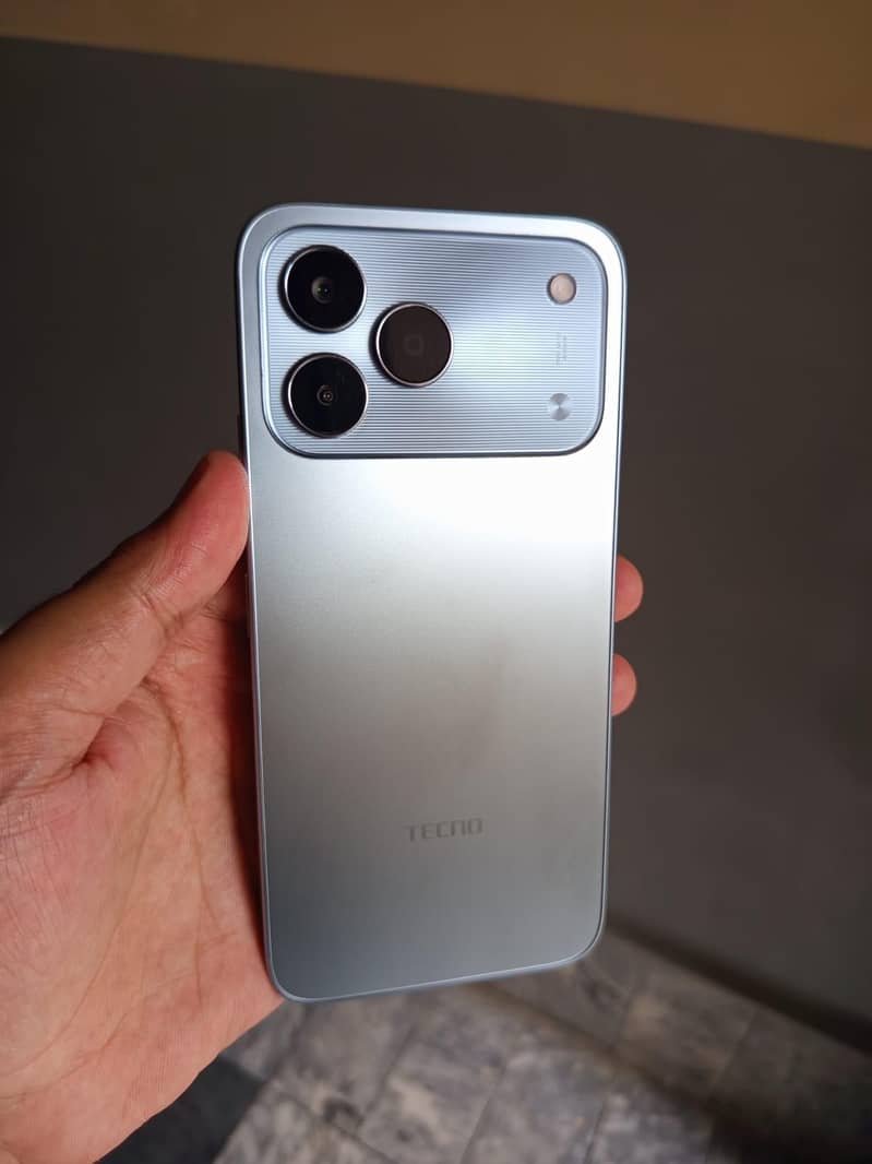 Tecno Spark 50 0