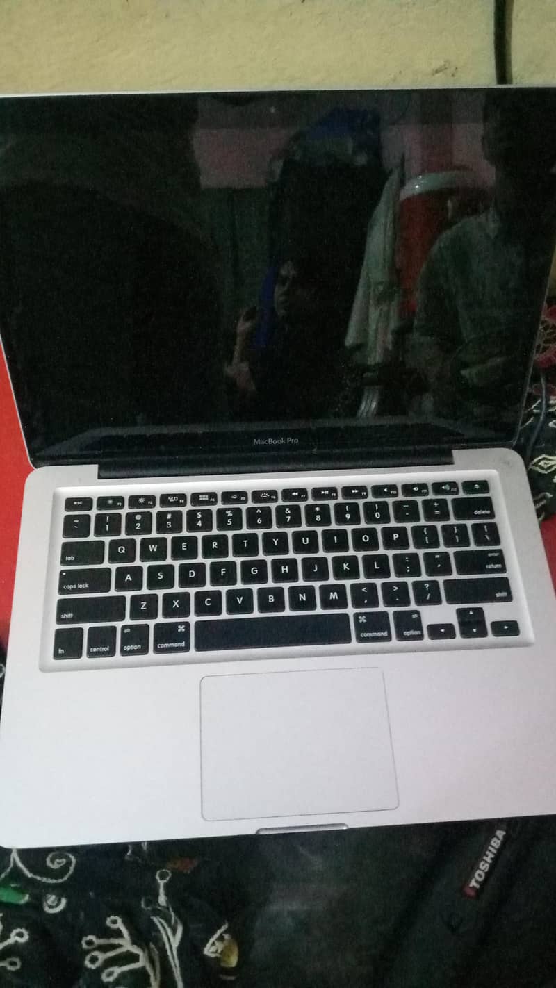 MacBook pro 0
