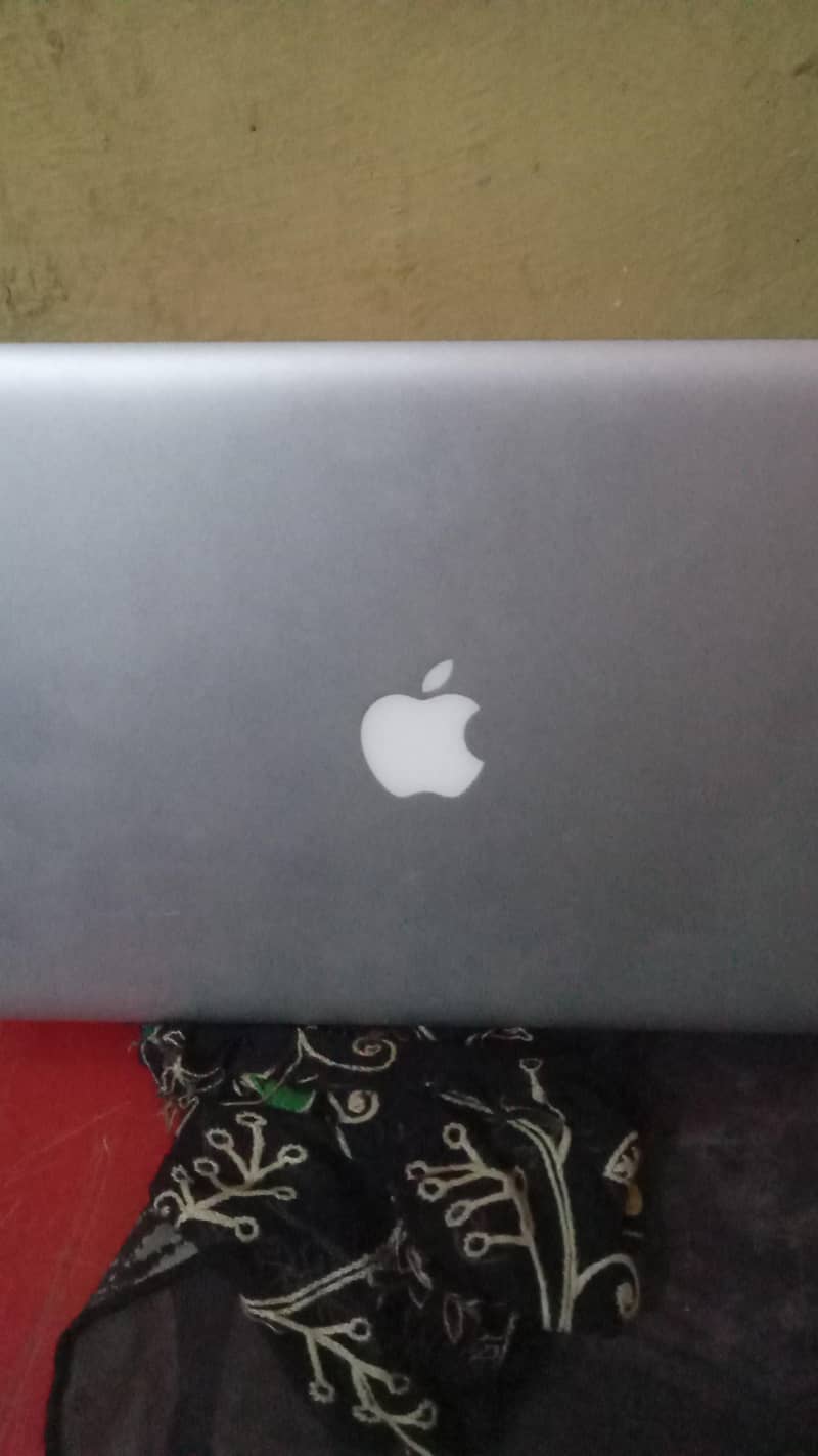 MacBook pro 1
