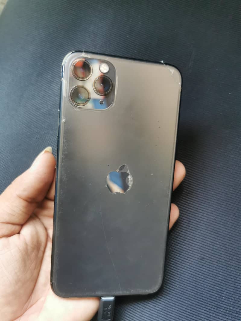 Apple iPhone 11 Pro Max 1