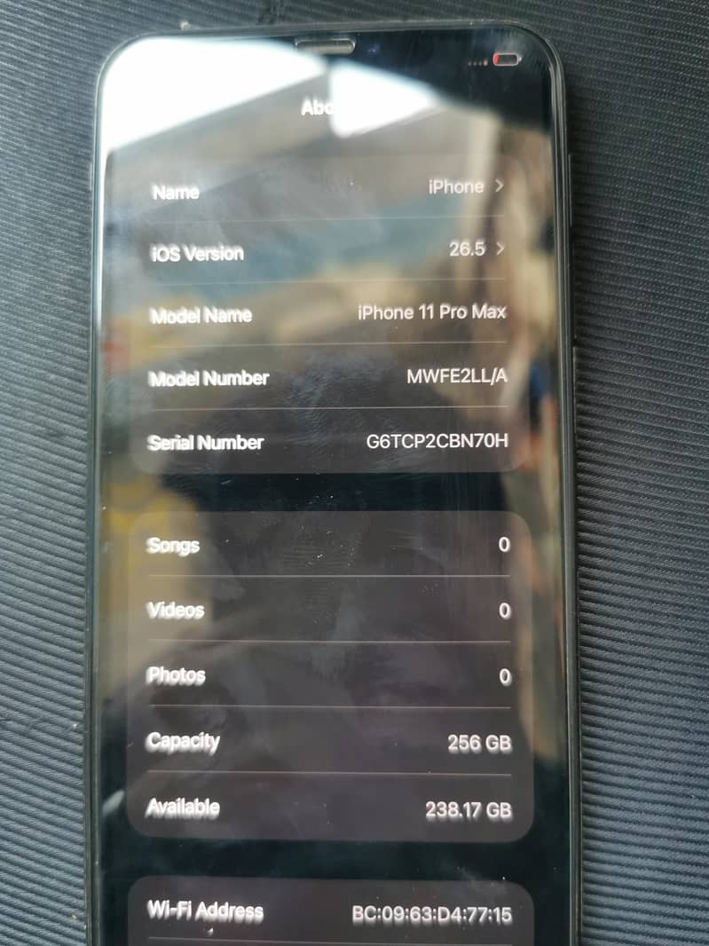 Apple iPhone 11 Pro Max 4