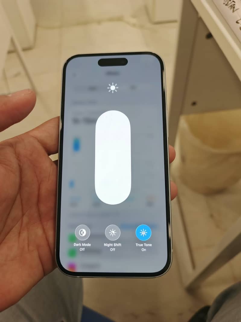 Apple iPhone 15 8