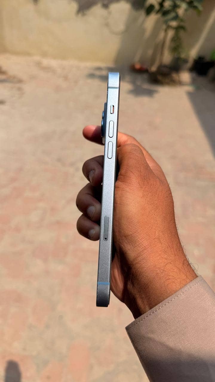 Apple iPhone 14 plus 4