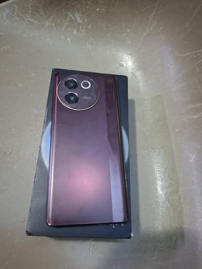 Vivo V30e