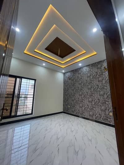 5 Marla Lower Portion Available For Rent