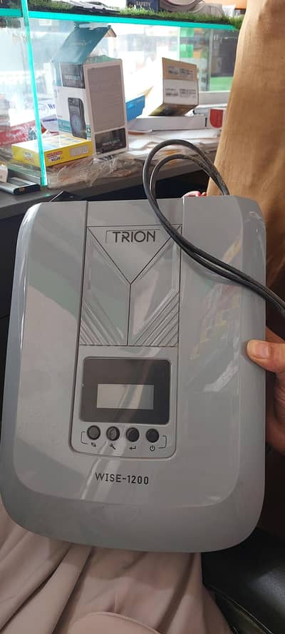 TRIon wise 1200 . . 1200watt UPS + SOLLAR INVERTER