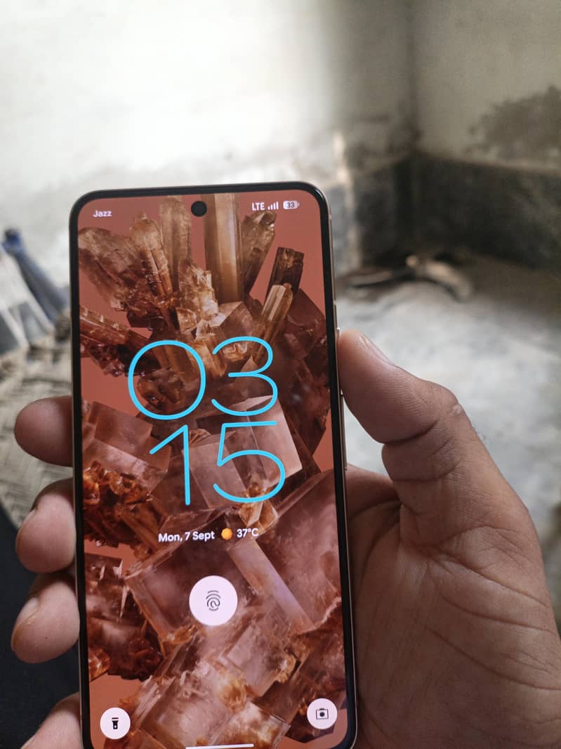 Google Pixel 8 1