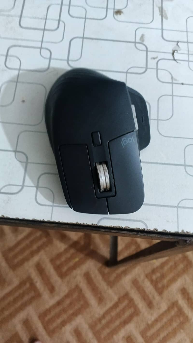Logitech MX Master 3 Wireless Mouse 1
