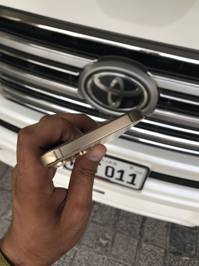 Apple iPhone 12 Pro Max 5