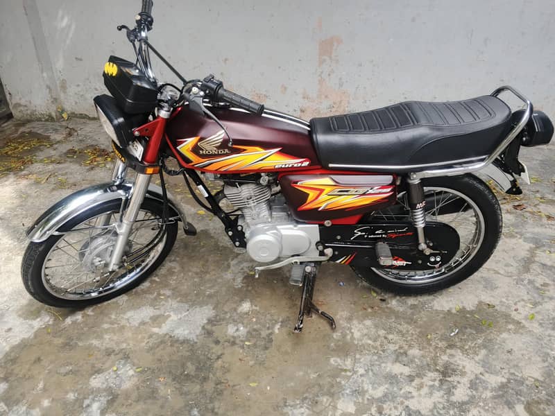CG 125 7