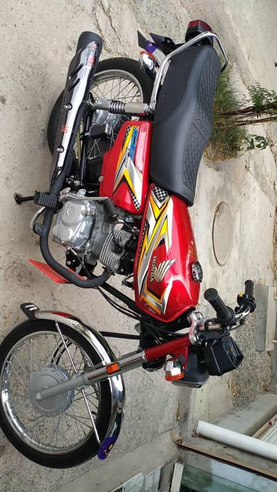Honda 125  205/26