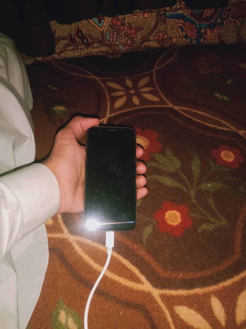 Apple iPhone X 0