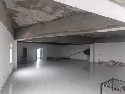 2nd Floor 1 Kanal Commercial Hall Available