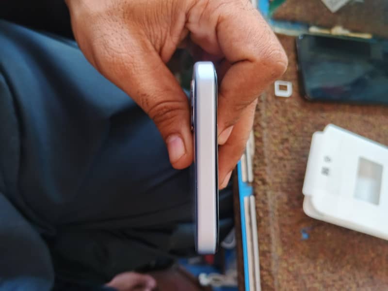 OPPO A6k 3