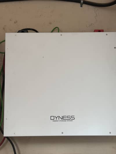 Dyness lithium battery like new 5kw