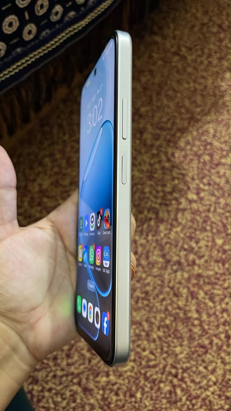 OPPO A6s 0