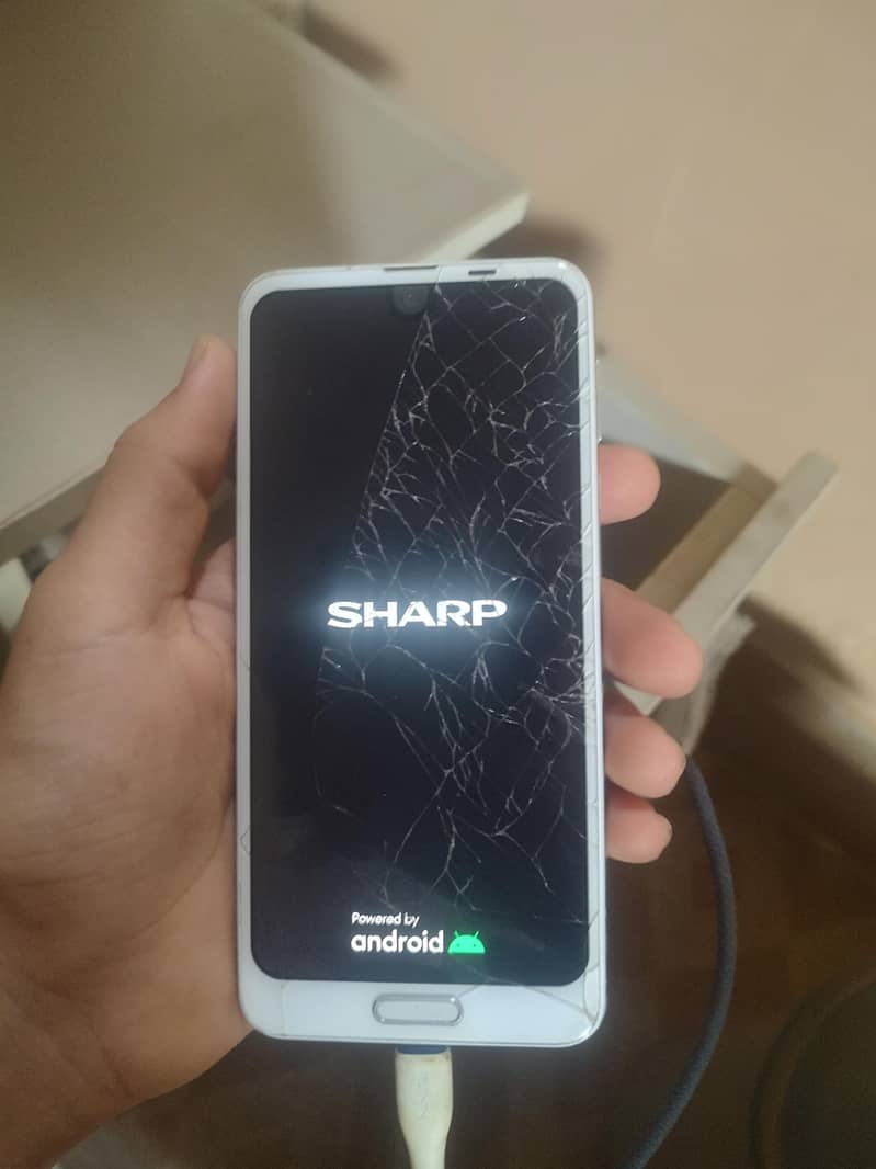 Sharp Aquos R2 2