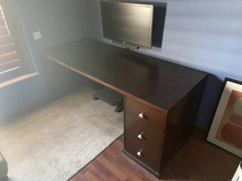 Executive Desk 1