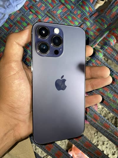 Apple iPhone 14 Pro Max JV 100 health