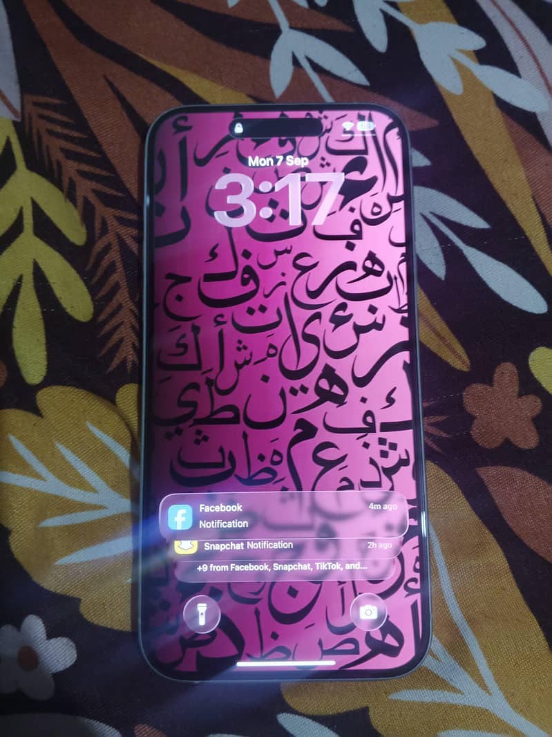 Apple iPhone 15 plus 2