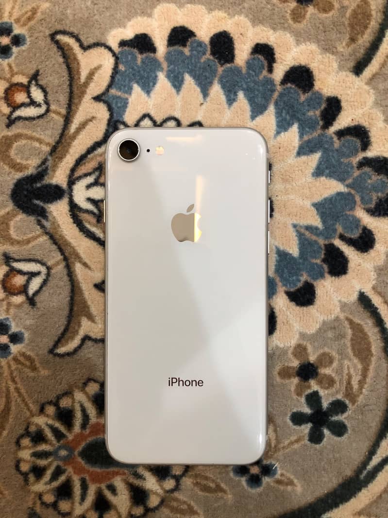 Apple iPhone 8 0
