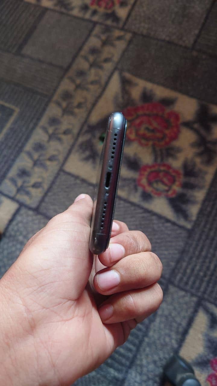 Apple iPhone 11 2