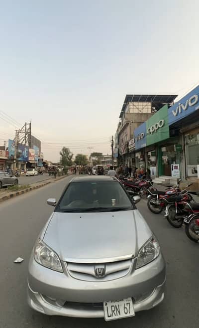 Honda Civic Oriel 2004