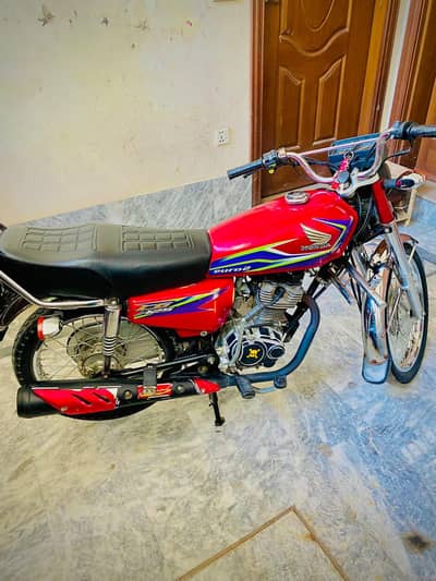 Honda 125 2017 model . . docomts All ok Punjab number