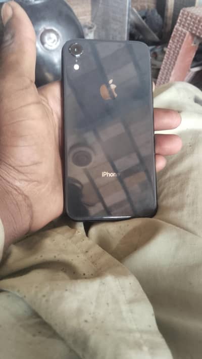 Apple iPhone XR