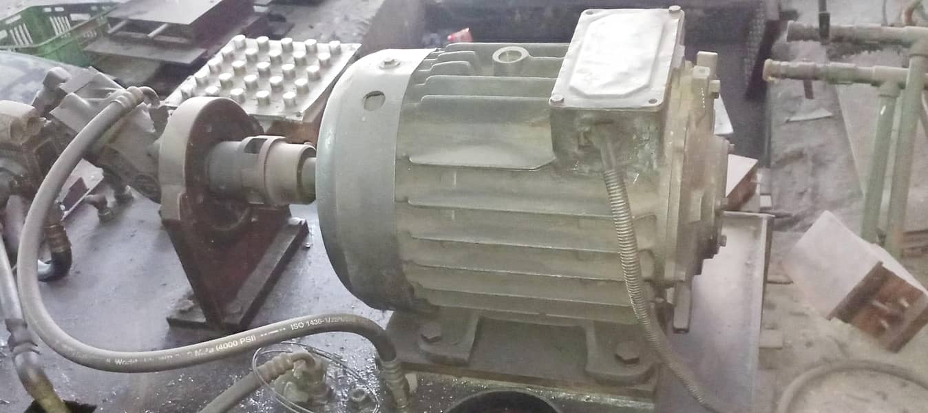 Rubber Compression moulding hydraluic machine 4