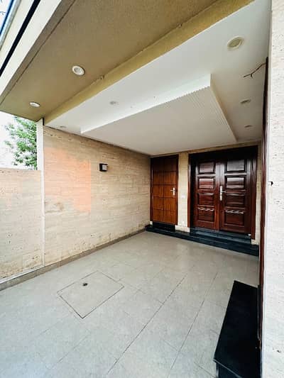 8 Marla House For Rent | Family Home | Bahria Town Lahore
