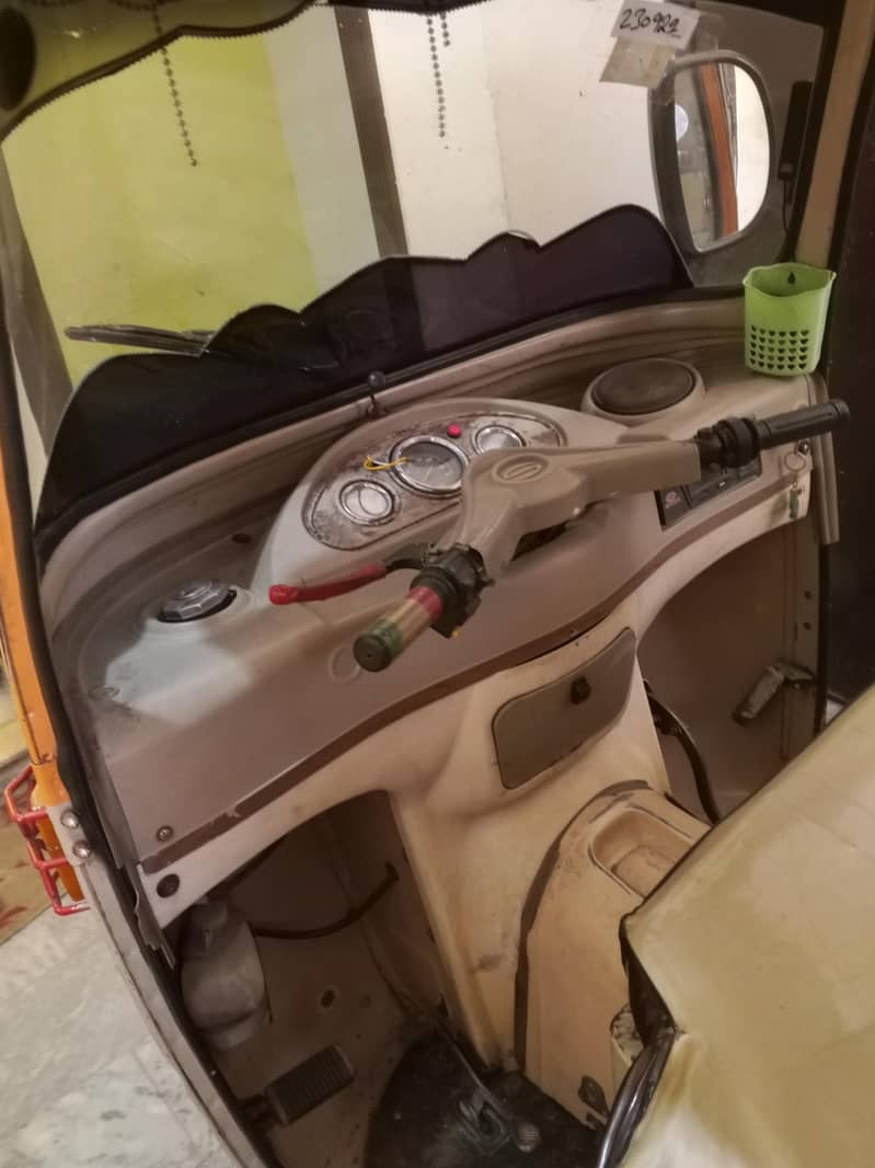 CNG rickshaw 1