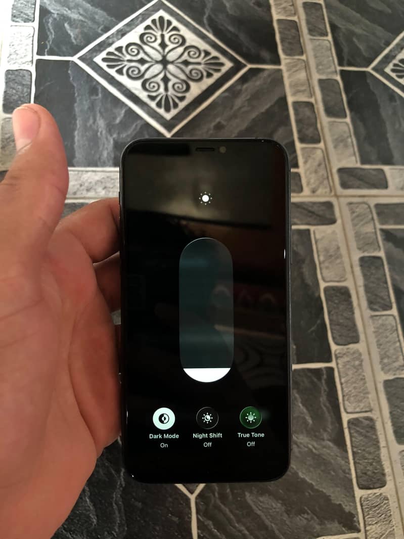 Apple iPhone 11 Pro 2