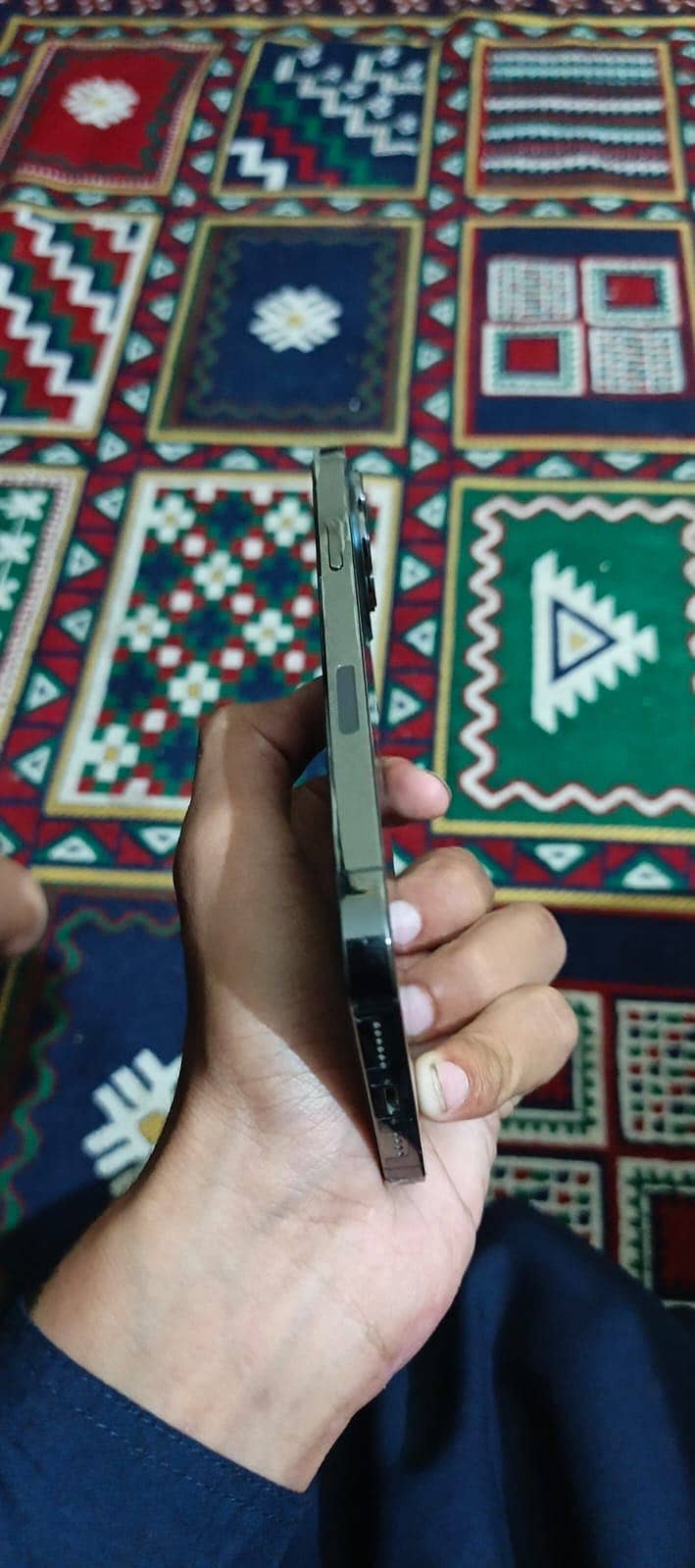 Apple iPhone 13 Pro Max 4