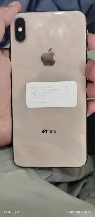 iphone xsmax 4 month sim working
