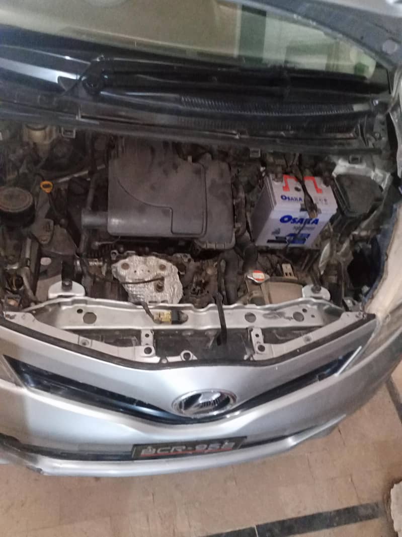 VITZ CAR 1000 cc 14