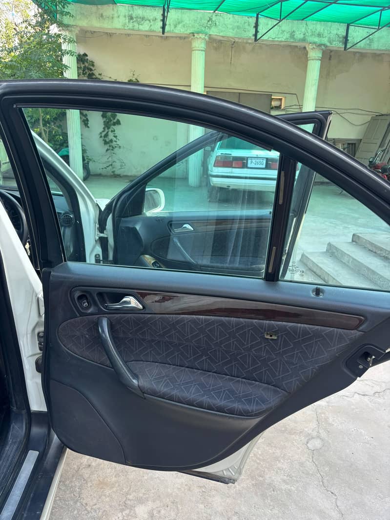 Mercedes E Class 2007 10