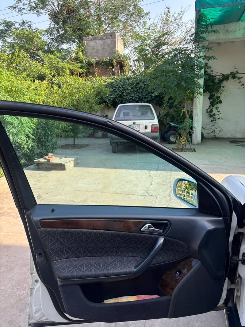 Mercedes E Class 2007 11