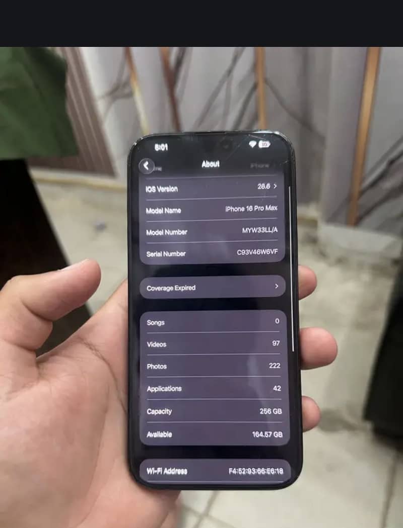 Apple iPhone 16 Pro Max 2
