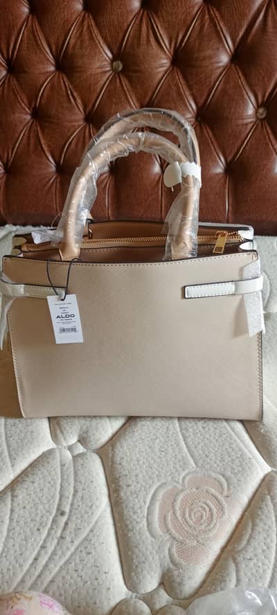 Selling brand new bag