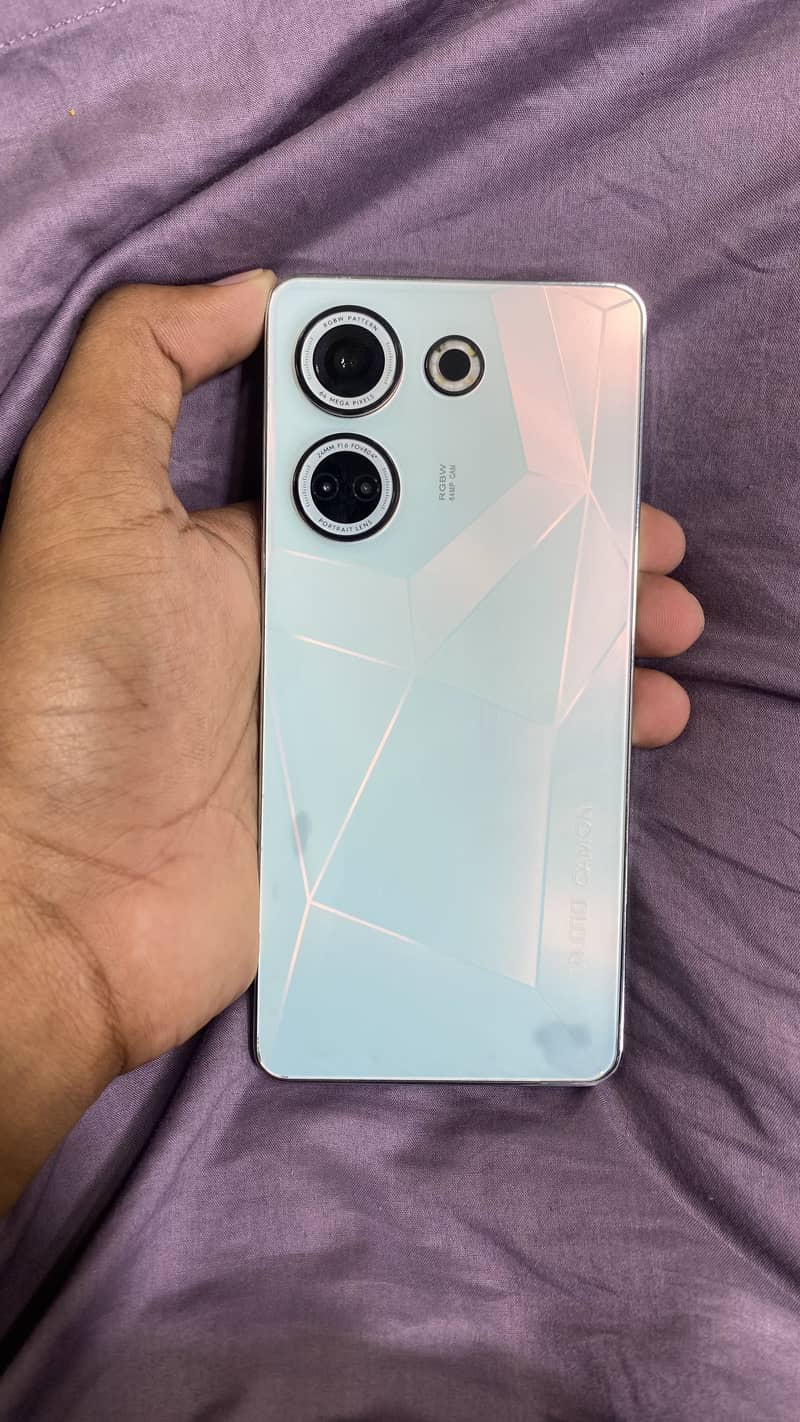 Tecno CAMON 20 2