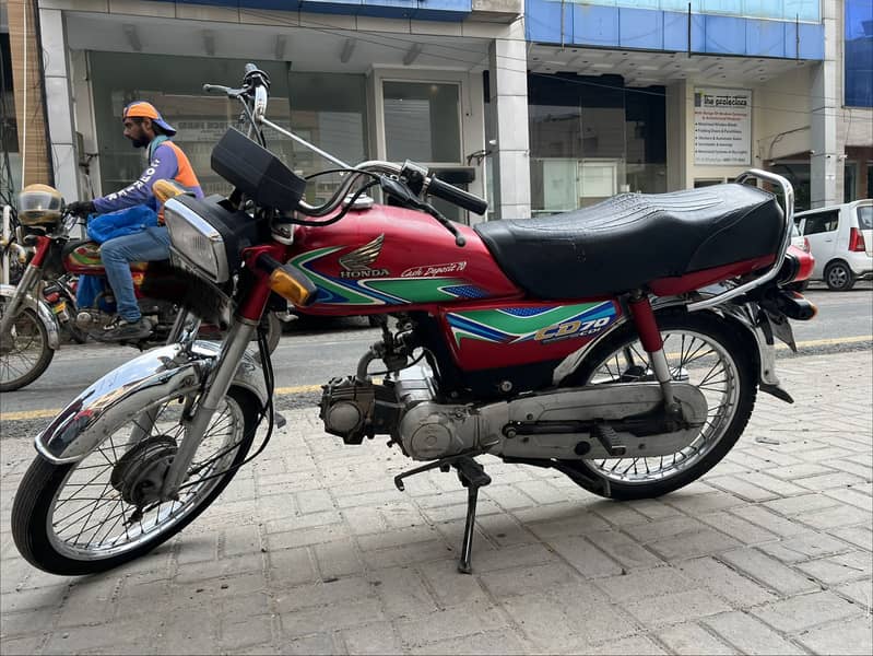 Honda CD70 3