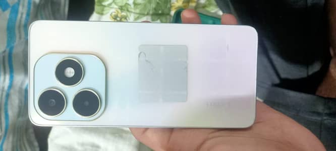 Tecno Spark 20