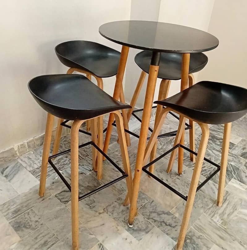 coffee table 0