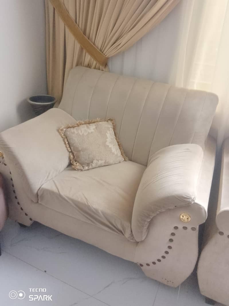 5 seater sofa 3