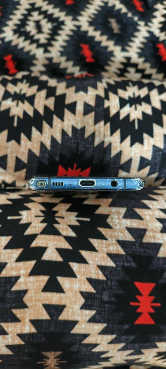 Samsung Mobile Note 9 6