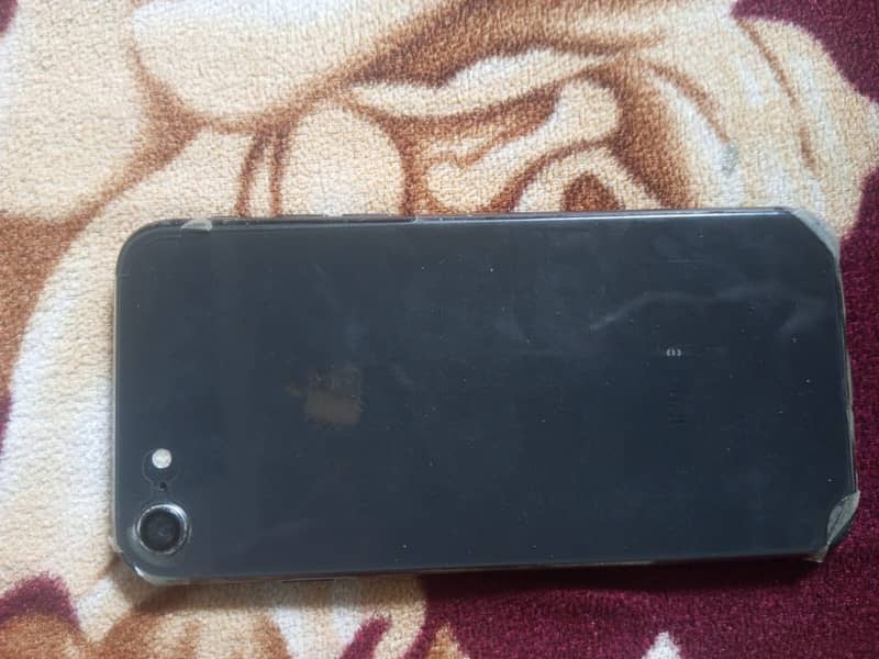 Apple iPhone 8 3