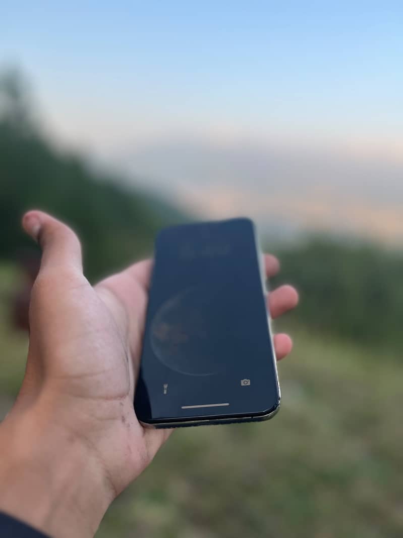 Apple iPhone X 0