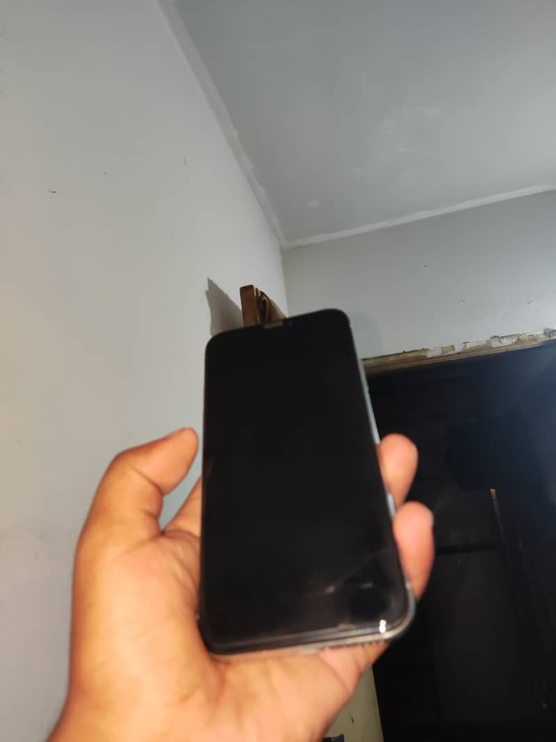 Apple iPhone X 2
